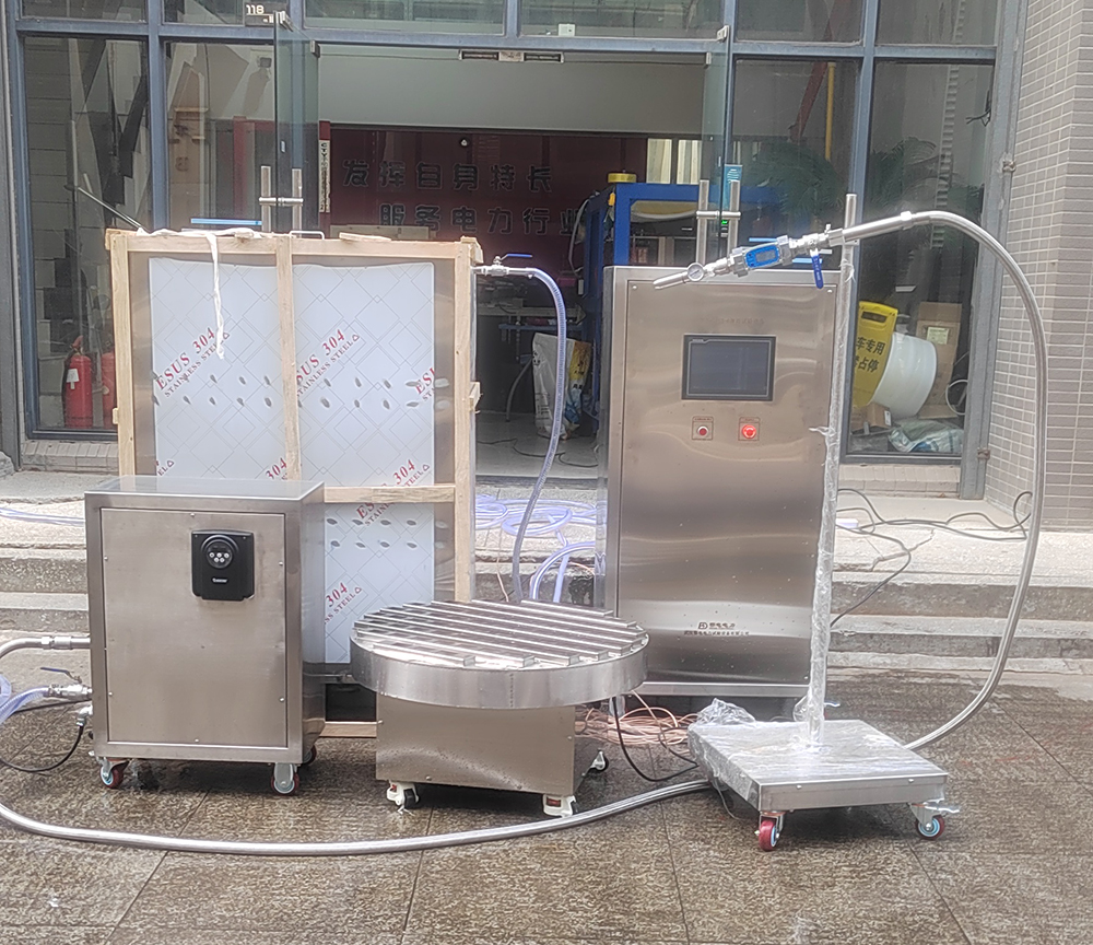 摆管淋雨试验装置产品介绍(图1) 摆管淋雨试验装置产品介绍(图1)